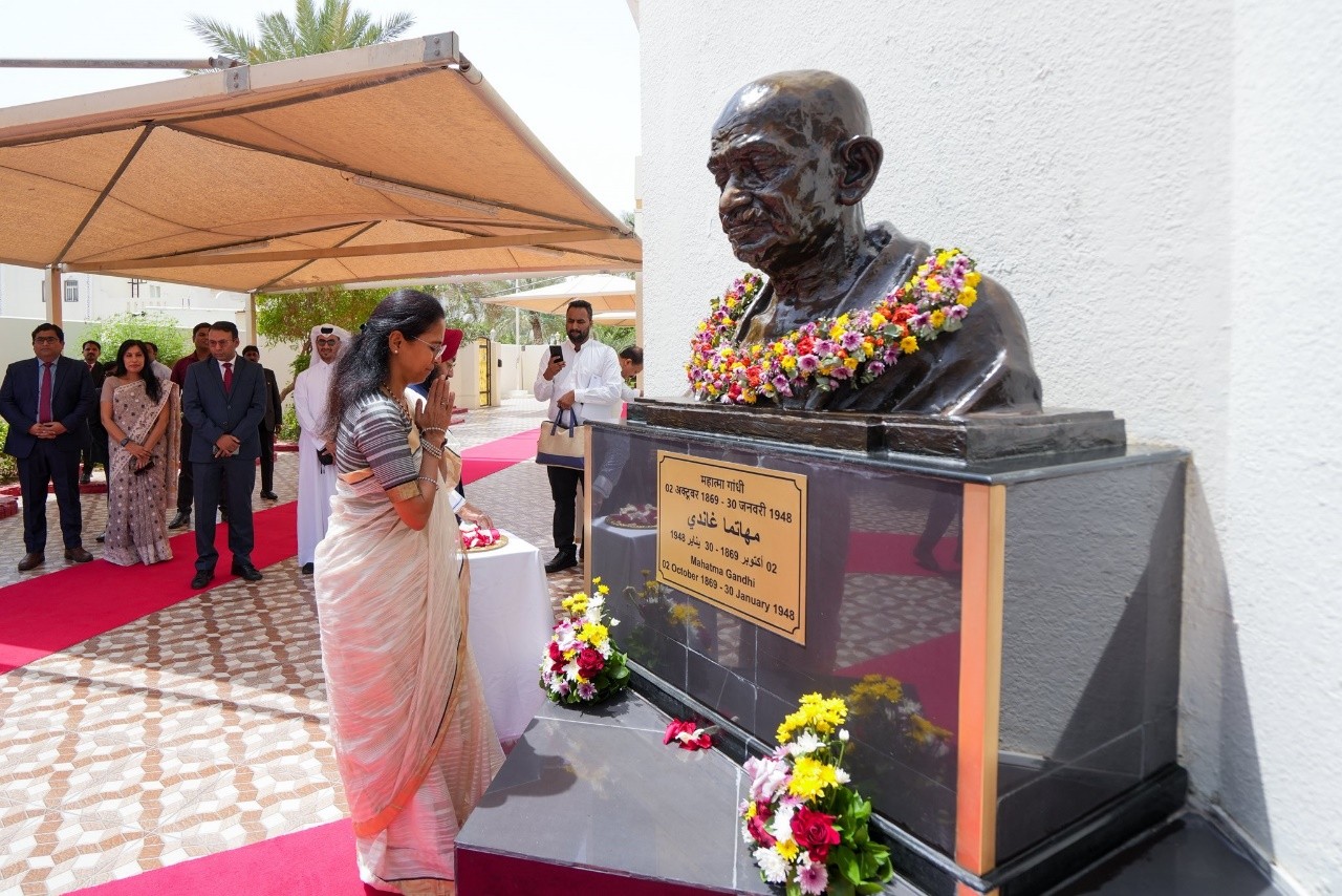  25 May 2025:Members of the All-Party Parliamentary Delegation, led by Hon’ble Smt. Supriya Sule, paid floral tributes at the bust of Mahatma Gandhi at the Embassy. 
