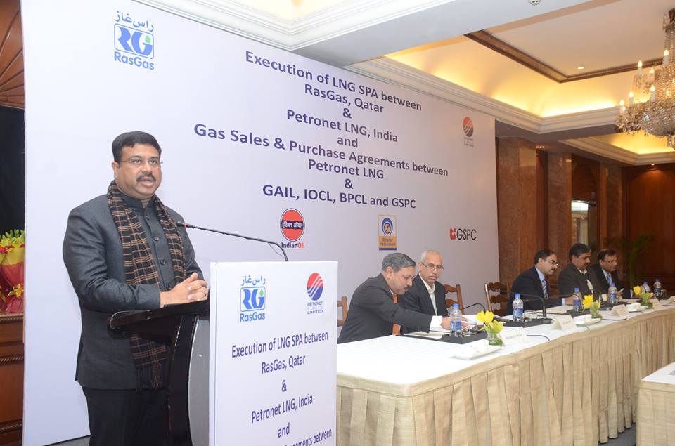  LNG SPA between RasGas, Qatar & Petronet LNG, India & Gas Sales & Purchase Agreements between Petronet LNG & GAIL, IOCL, BPCL & GSPC at New Delhi on 31 December, 2015 